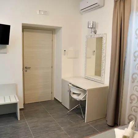 Dolcelina Guest house *